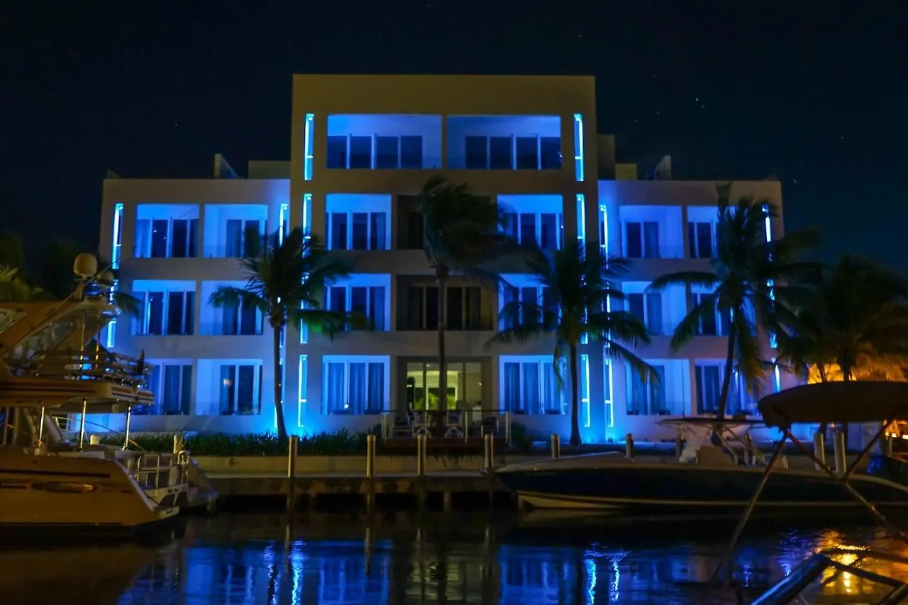 Zenza Boutique Hotel Turtle Cove Iles Turques et Caïques